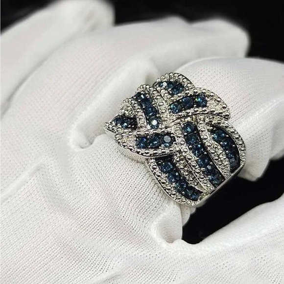 Rhinestone Decor Silver Ring - Picture 3 of 7